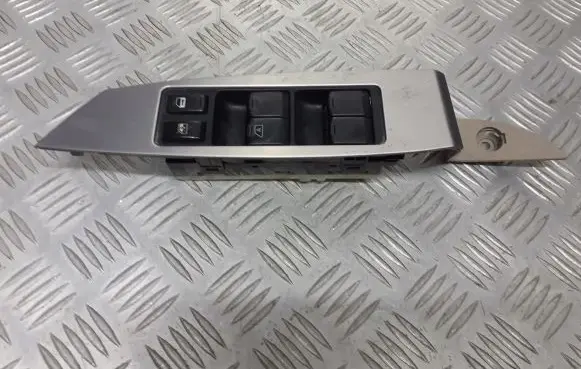 Nissan Murano Z50 Electric window control switch 25401-9W100