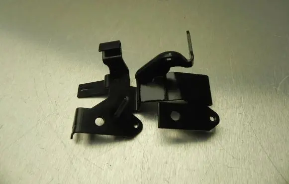 Volkswagen Golf VII Engine mounting bracket 04L131552T VD9521