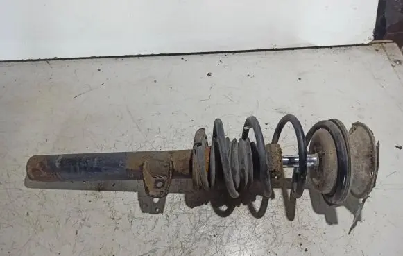 BMW 1 E81 E87 Front shock absorber with coil spring 824903002051 310982