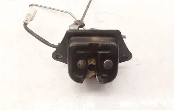 Nissan Almera N16 Tailgate/trunk/boot lock/catch/latch