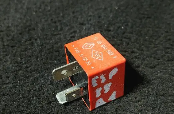 Renault Espace IV Other relay 7700844682A PA66GF30