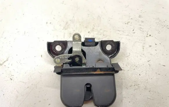 Tailgate/trunk/boot lock/catch/latch