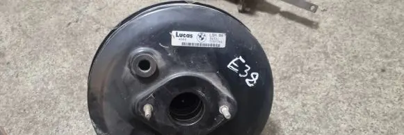 BMW 7 E38 Brake booster 34331161744