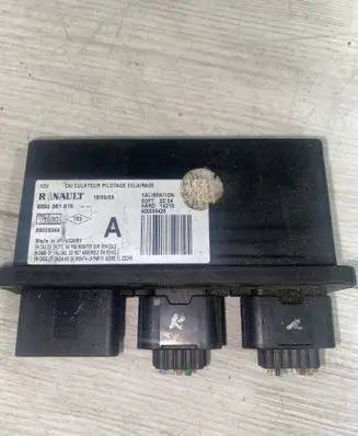 Renault Laguna II Light module LCM 8200261815 89009346