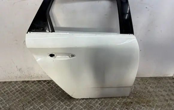 Peugeot 308 Rear door