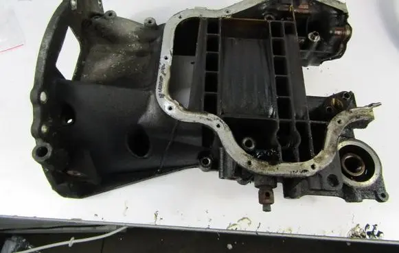 Toyota Avensis Verso Oil sump 