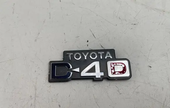 Toyota Avensis T220 Manufacturers badge/model letters 