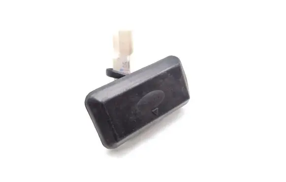 Hyundai i40 Tailgate opening switch 