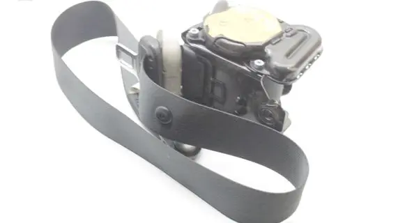 Nissan Note (E12) Front seatbelt