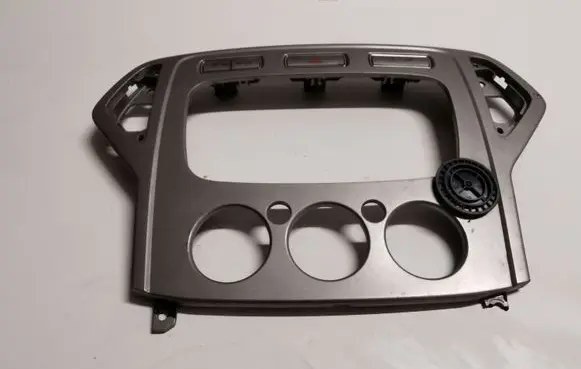 Ford Mondeo MK IV Radio/GPS head unit trim 7S7118522