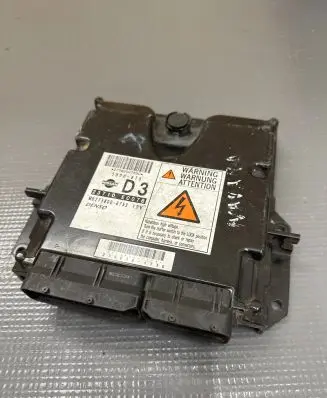 Nissan Navara D40 Engine control unit/module 2758304730