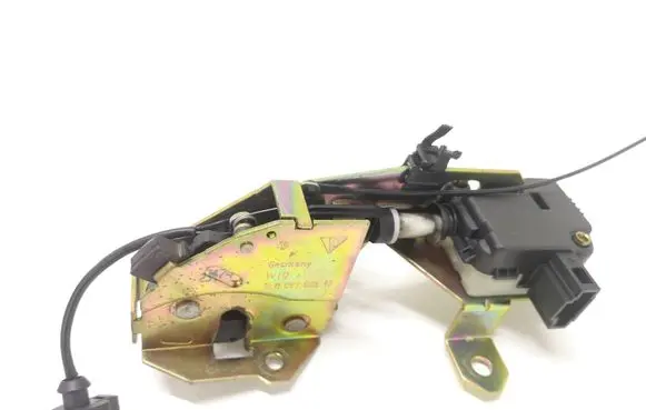 Volkswagen Touareg I Tailgate window lock/catch/latch 7L0827506D