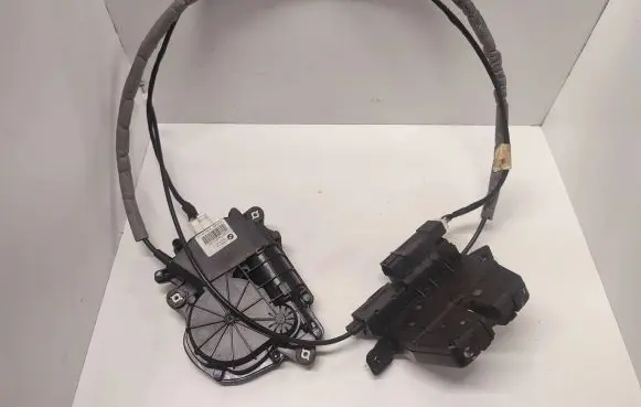 BMW 7 F01 F02 F03 F04 Tailgate/trunk/boot lift motor 51247191213