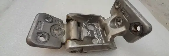 Mercedes-Benz Sprinter W906 Loading door upper hinge A9067400537