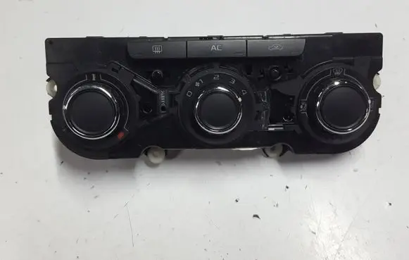 Skoda Octavia Mk2 (1Z) Climate control unit 3T0820047RXXX 3T0820047R