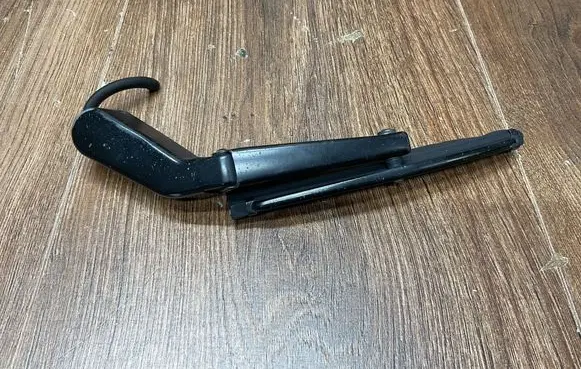 Mercedes-Benz SL AMG R129 Headlight wiper arm set A1298200344 A1298200145
