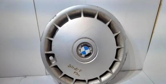 BMW 5 E34 R15 wheel hub/cap/trim 36131129843