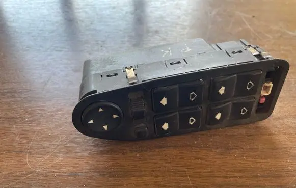BMW 5 E39 Electric window control switch 6904301
