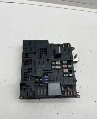 Volvo XC90 Fuse module 31473570 17038