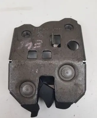 BMW 3 E46 Seat back rest lock catch 82090359