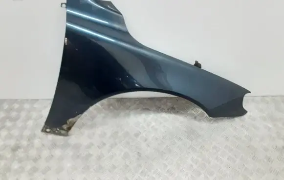Volvo V70 Fender