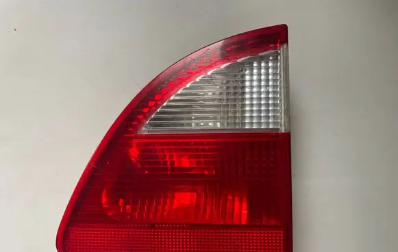 Volkswagen Sharan Tailgate rear/tail lights 7M5945094B