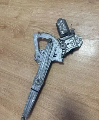 Peugeot 205 Front door window regulator with motor 