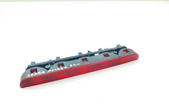 Citroen Xsara Picasso Third/center stoplight SAEU96DOT