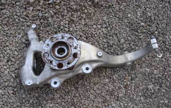Mercedes-Benz S C217 Front wheel hub spindle knuckle 2170300