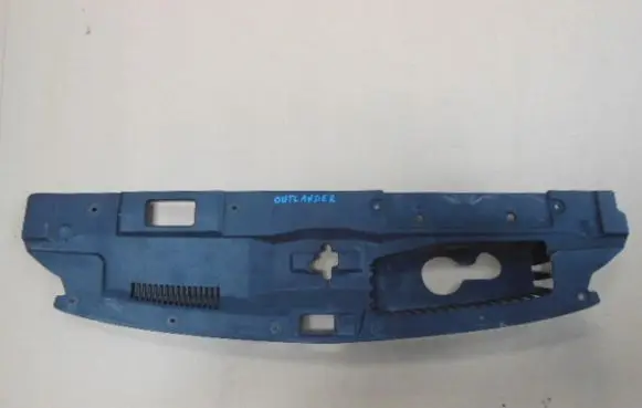 Engine bonnet/hood lock trim molding
