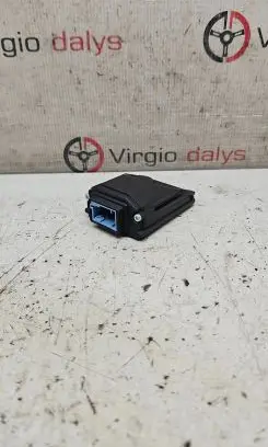Windshield/windscreen camera