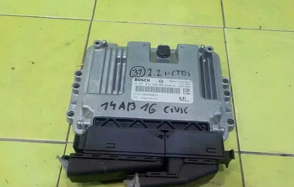 Honda Civic Engine control unit/module 37820RSRE16