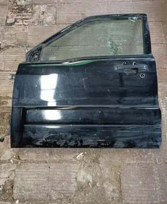 Suzuki Grand Vitara I Front door