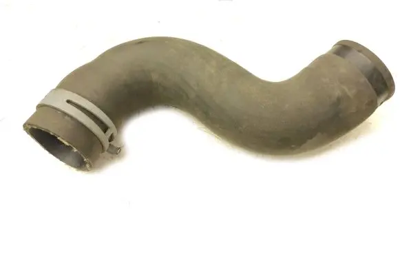 Mercedes-Benz Vito Viano W639 Engine coolant pipe/hose A6395017482