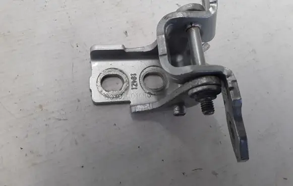 Rear door upper hinge
