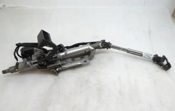 Citroen DS3 Steering wheel axle 9824737577