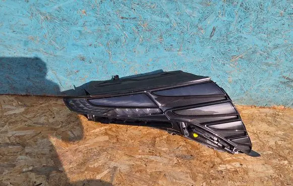Hyundai Tucson IV NX4 Headlight/headlamp 92208N7100
