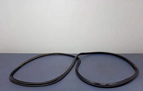 Hyundai Terracan Trunk rubber seal (body) 