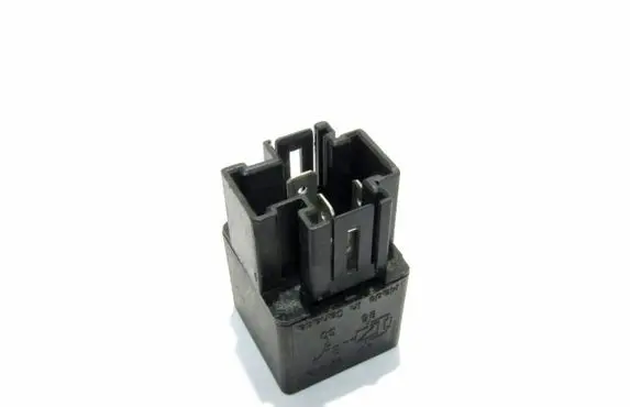 Mitsubishi Outlander Other relay MR301971