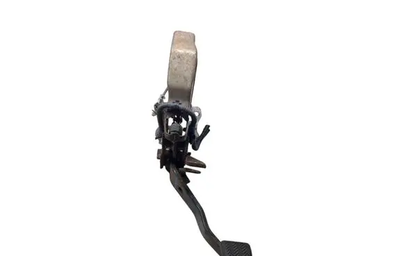 Toyota Avensis T270 Brake pedal 3132142010