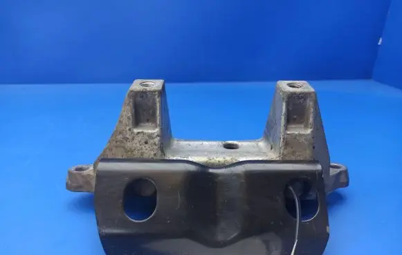 Mercedes-Benz SLK R171 Gearbox mounting bracket A2112420340