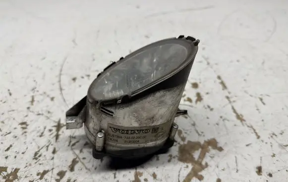 Volvo XC70 Front fog light 31383204