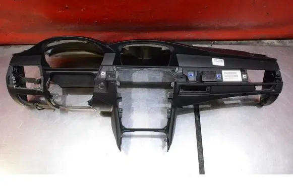 BMW 5 E60 E61 Dashboard 