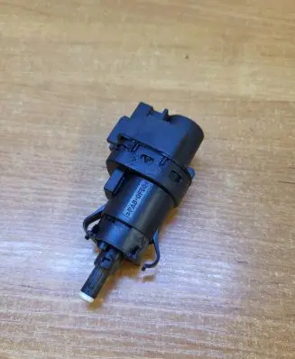 Brake pedal sensor switch