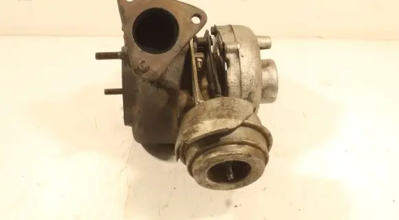 Audi A4 S4 B7 8E 8H Turbo 028145702