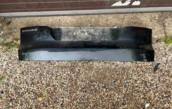 Ford Mondeo MK IV Tailgate/trunk/boot lid