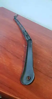 BMW 3 E90 E91 Front wiper blade arm 7171640