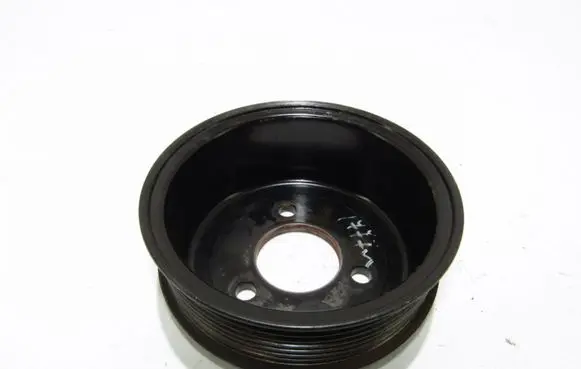 Land Rover Discovery 3 - LR3 Water pump pulley 4H2Q8610BC