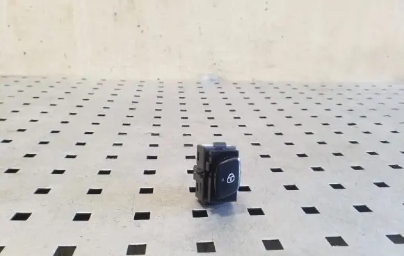 Volvo XC90 Central locking switch button 32279482
