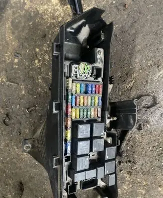 Volvo V70 Fuse module